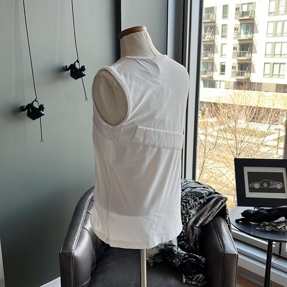 New HELMUT LANG Asymmetric Pleated Tank in White Size Large - Picture 5 of 6